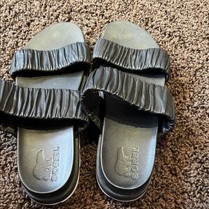Sorel Black Ruched Strap Sandals